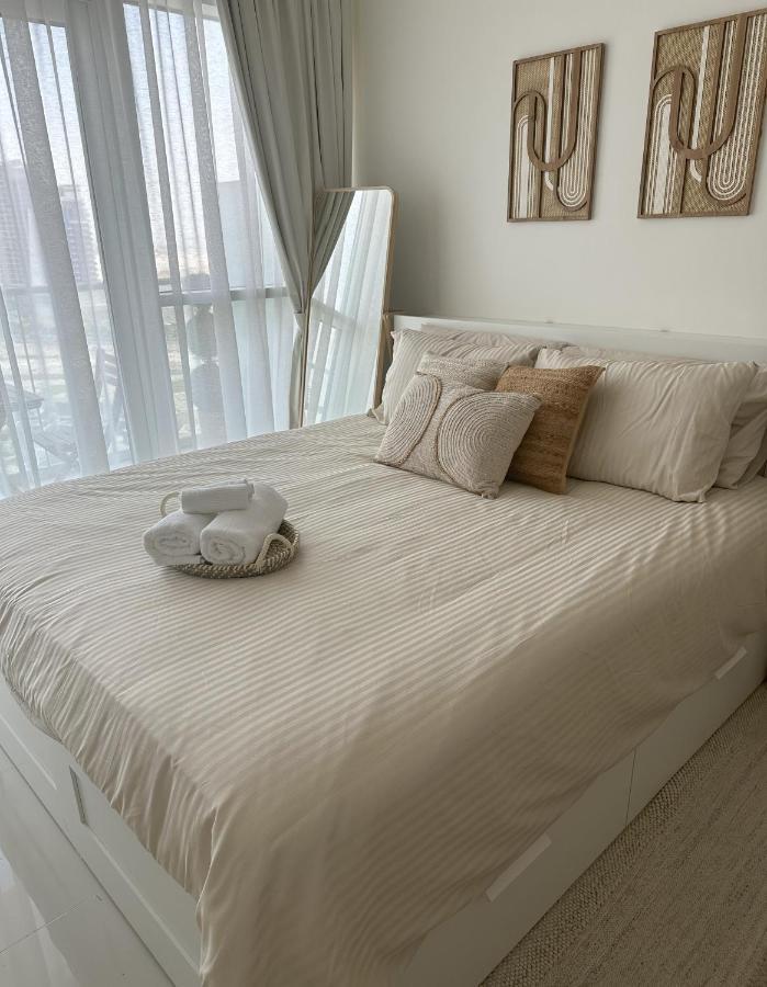 Tranquil Studio In Damac Hills Dubai Exterior foto